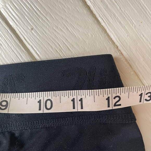 Zumba Pants Size Small Capri fit leggings - Picture 6 of 7